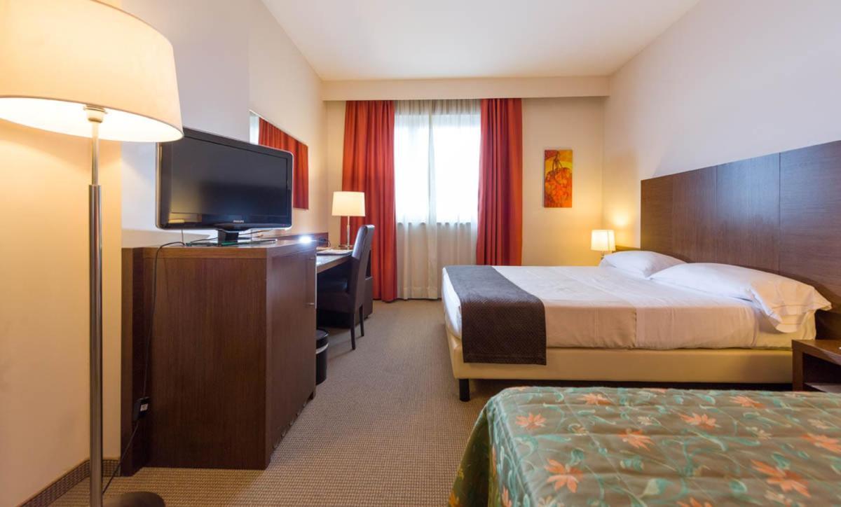 Torino San Luigi - Ristorante Trait D'union 4*