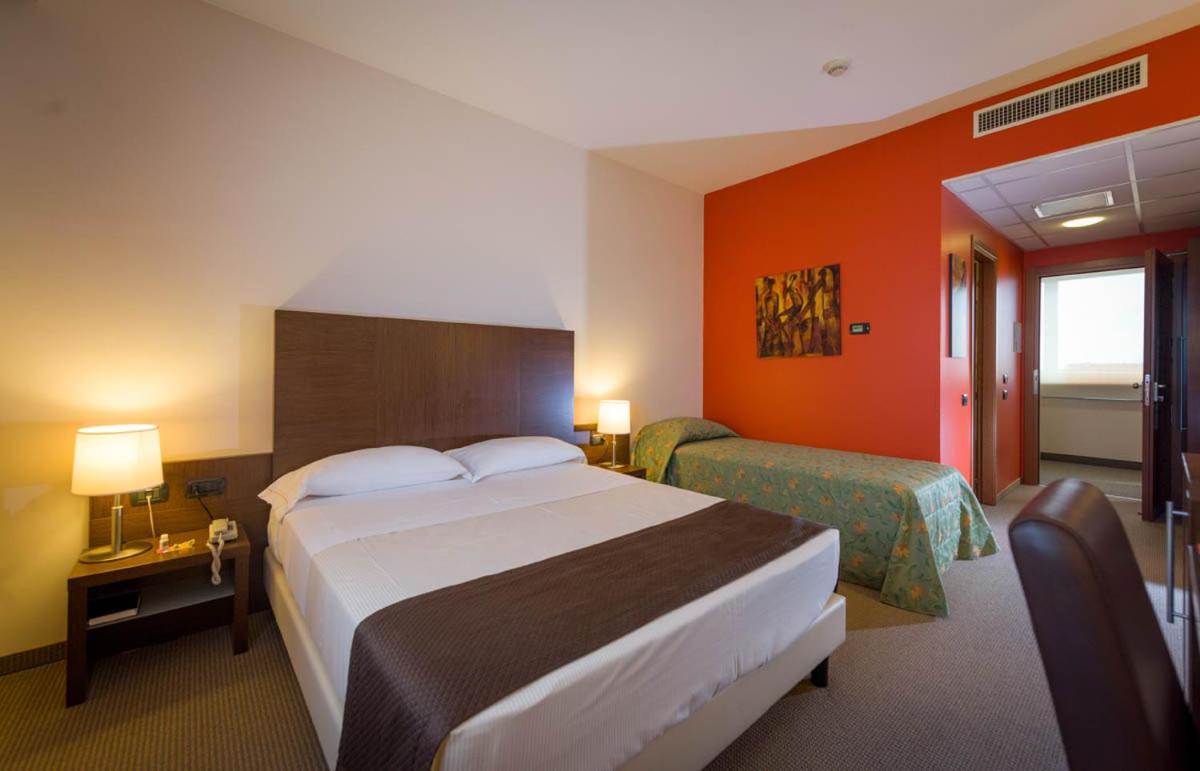 Torino San Luigi - Ristorante Trait D'union 4* Beinasco
