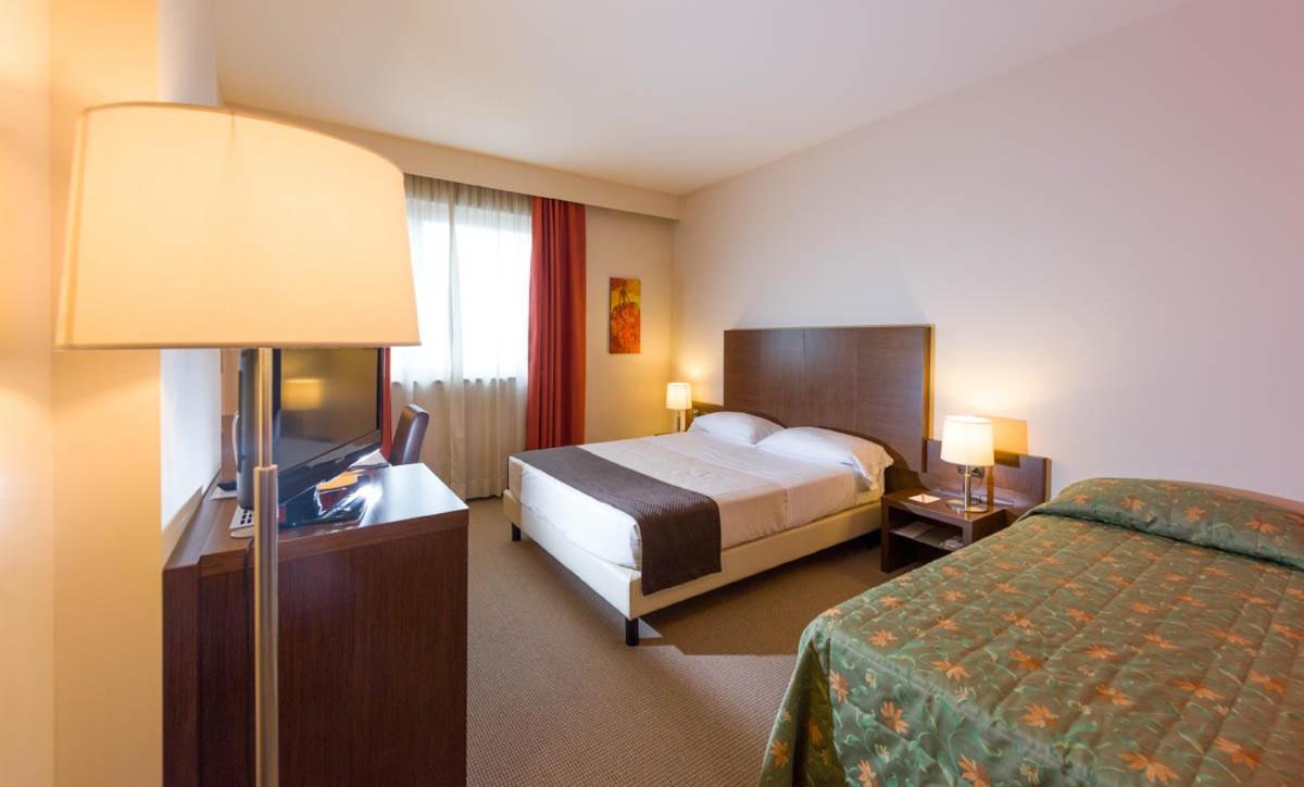 Torino San Luigi - Ristorante Trait D'union 4* Beinasco